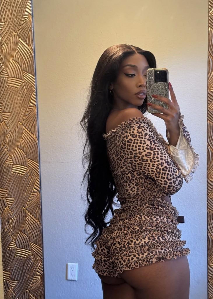 Chica busca chico en Cádiz: 