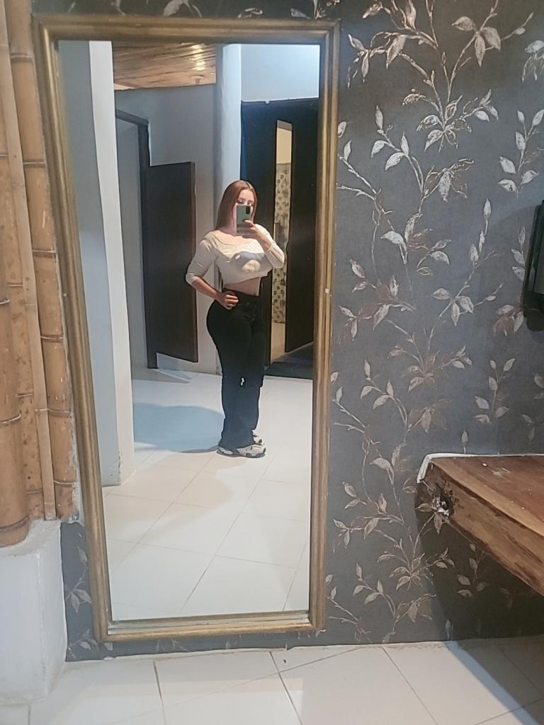 Chica busca chico en Madrid: Chica busca chico