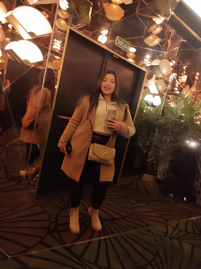 Chica busca chico en Madrid: 