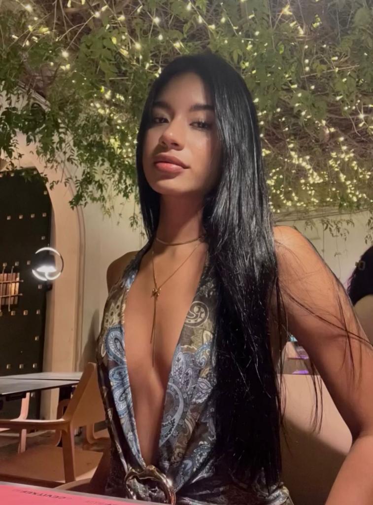 631295679: Chica busca chico en Lérida