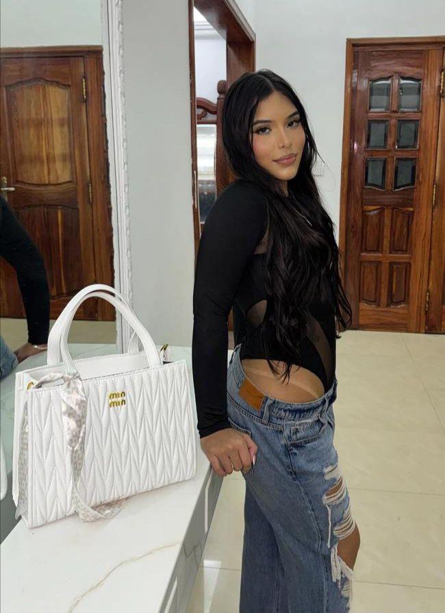 Chica busca chico en Alicante: 