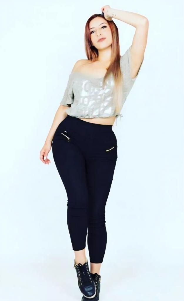 Chica busca chico en Madrid: Chica busca chico