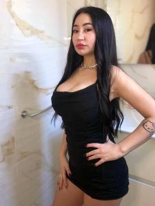 628429961: Chica busca chico en Barcelona