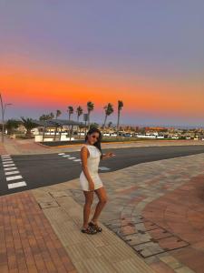 645557770: Chica busca chico en Las Palmas