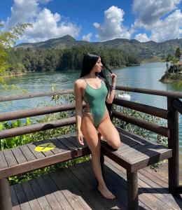 635507660: Chica busca chico en Almería