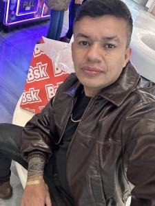 623462383: Chico busca chica en Cáceres