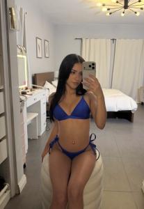 610643692: Chica busca chico en Gerona