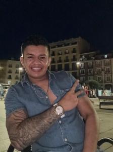 623462383: Chico busca chica en Cáceres