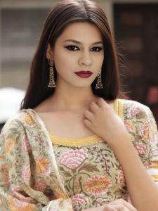 671429906: Chica busca chico en Valencia