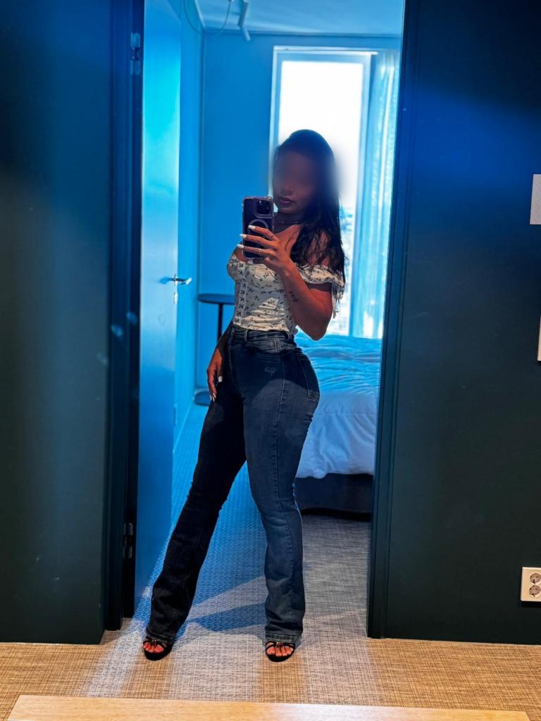 Chica busca chico en Gerona: 