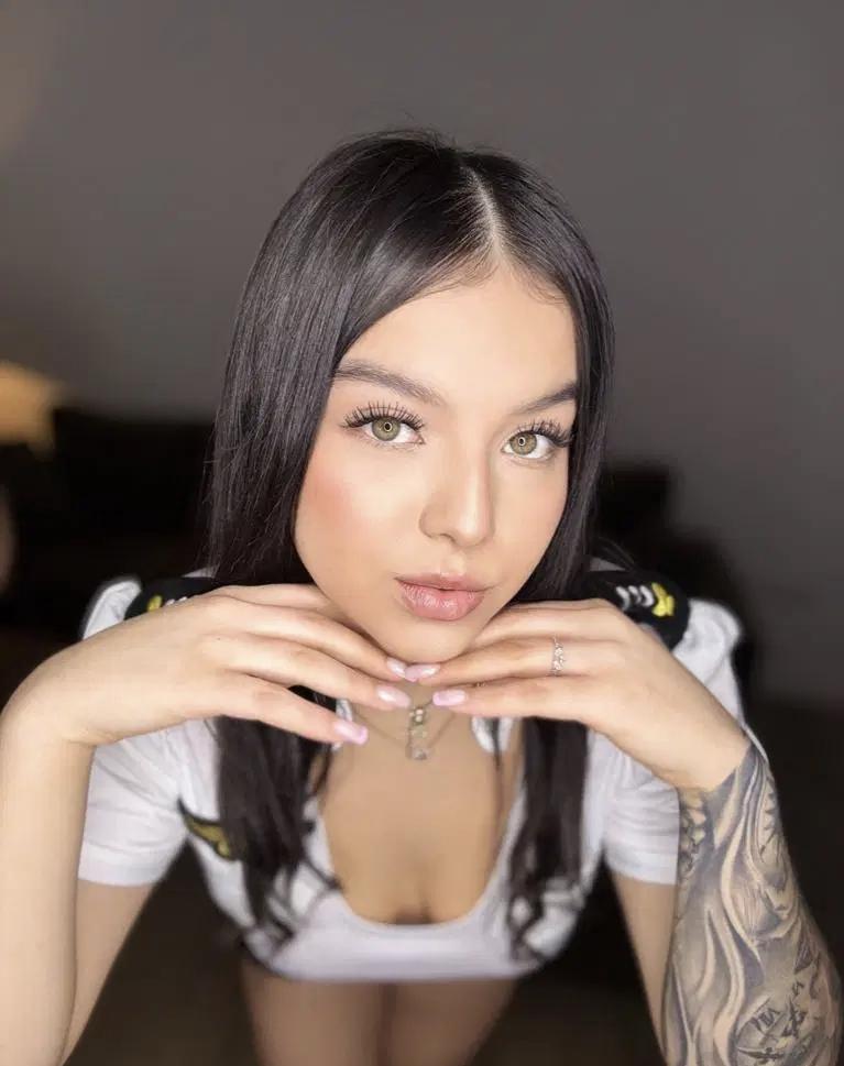 666314526: Chica busca chico en Ibiza