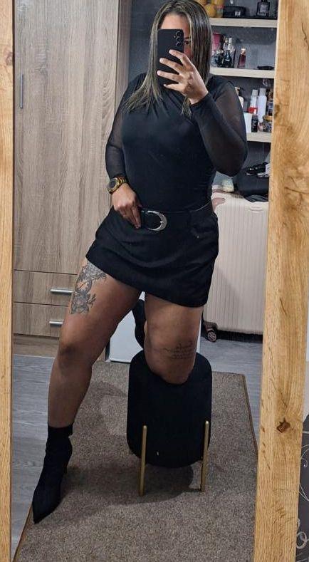 642315669: Chica busca chico en Sevilla