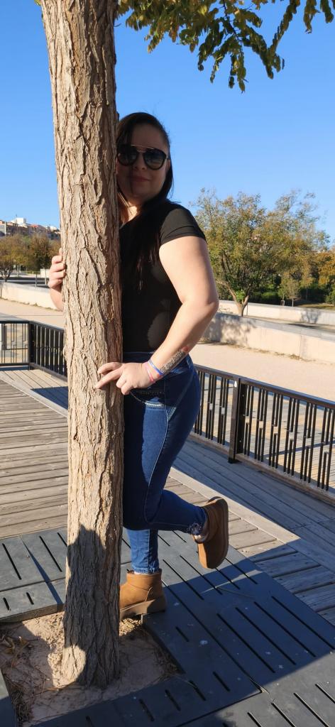 742045104: Chica busca chico en Castellón