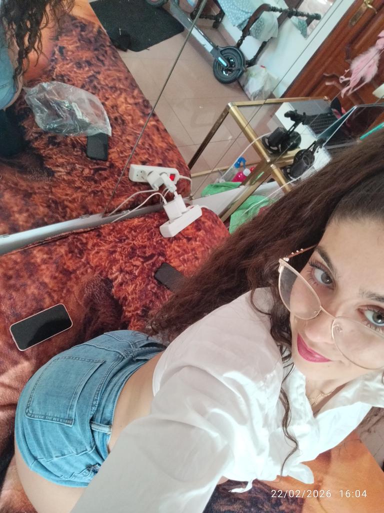 Chica busca chico en Sevilla: 