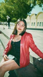 677164465: Chica busca chico en Sevilla
