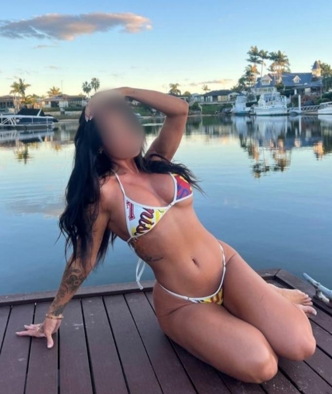Chica busca chico en Tenerife: 