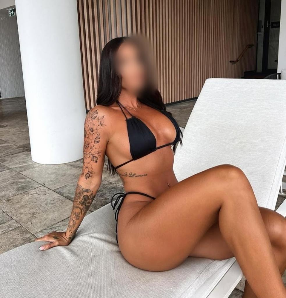 Chica busca chico en Tenerife: 