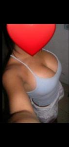 621388165: Chica busca chico en Barcelona