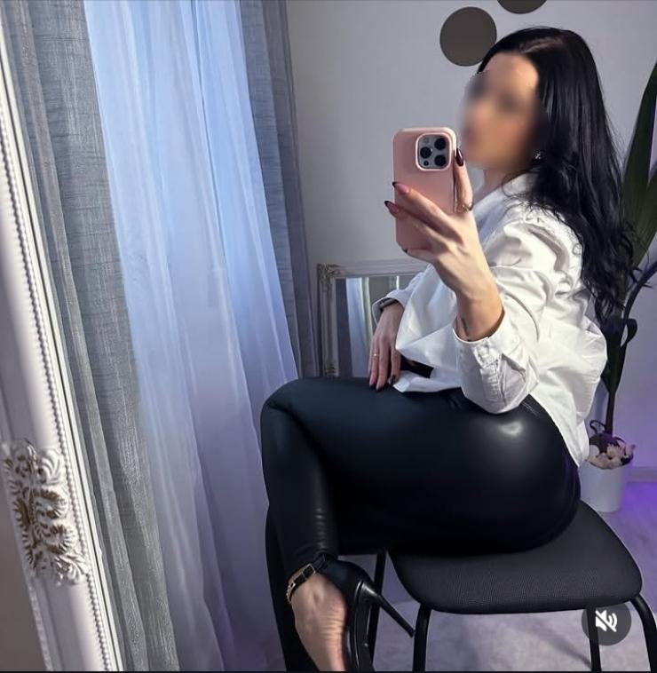 Chica busca chico en Castellón: 