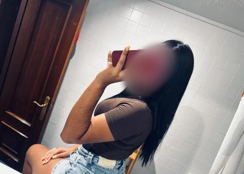 627699457: Chica busca chico en Sevilla