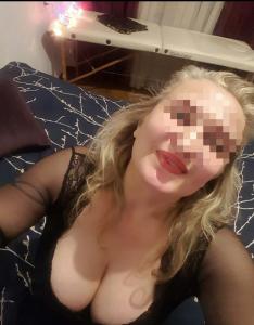 665845712: Chica busca chico en Navarra