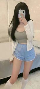 658699191: Chica busca chico en Barcelona