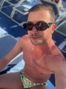 641905937: Chico busca chica en Valencia