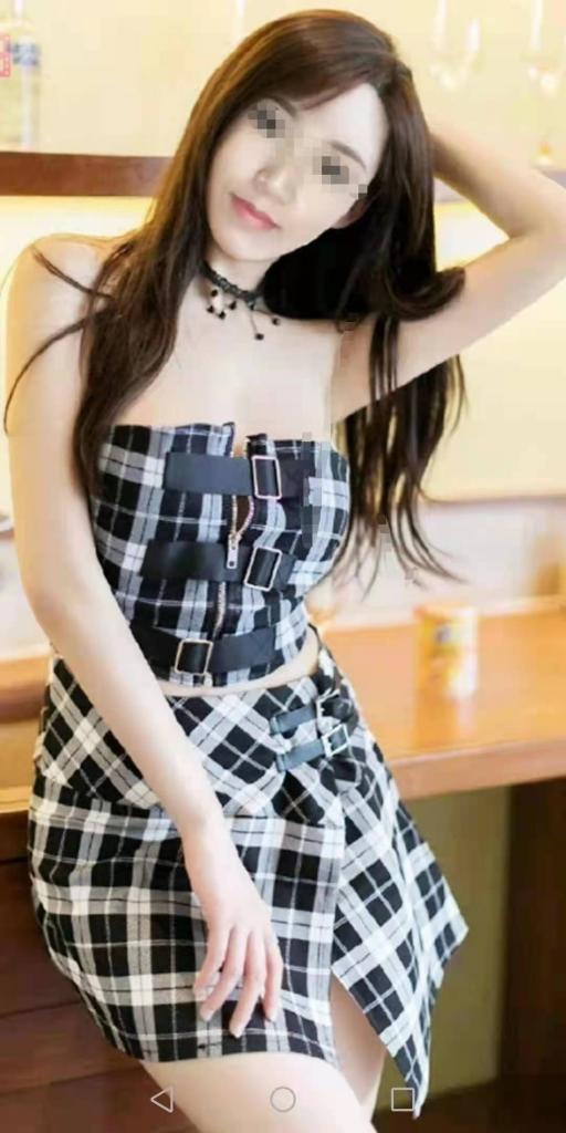 Chica busca chico en Gerona: Chica busca chico