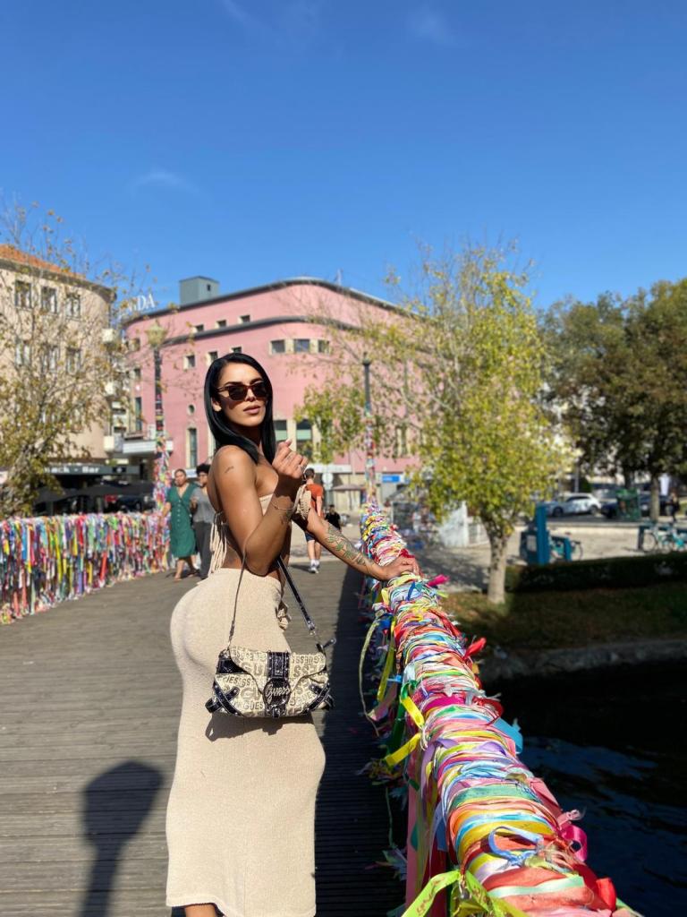 642160438: Chica busca chico en Cantabria