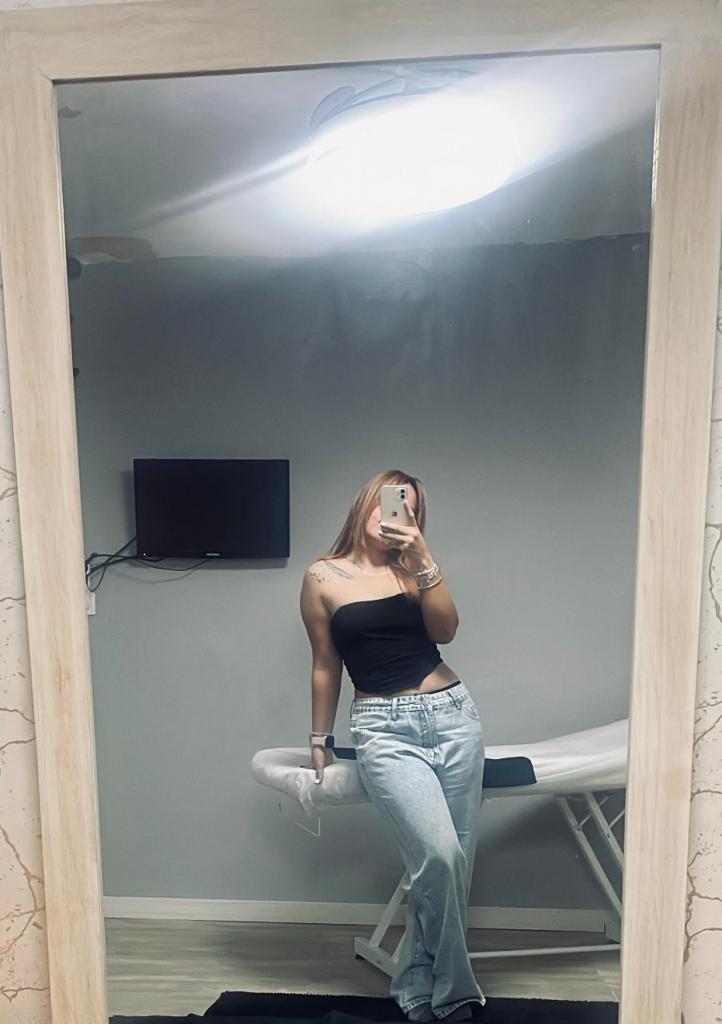 657240048: Chica busca chico en Málaga