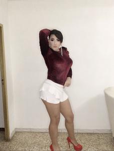 641575210: Chica busca chico en Sevilla