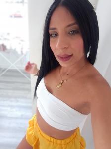 620231870: Chica busca chico en Sevilla