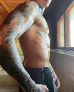 631044024: Chico busca chica en Pontevedra