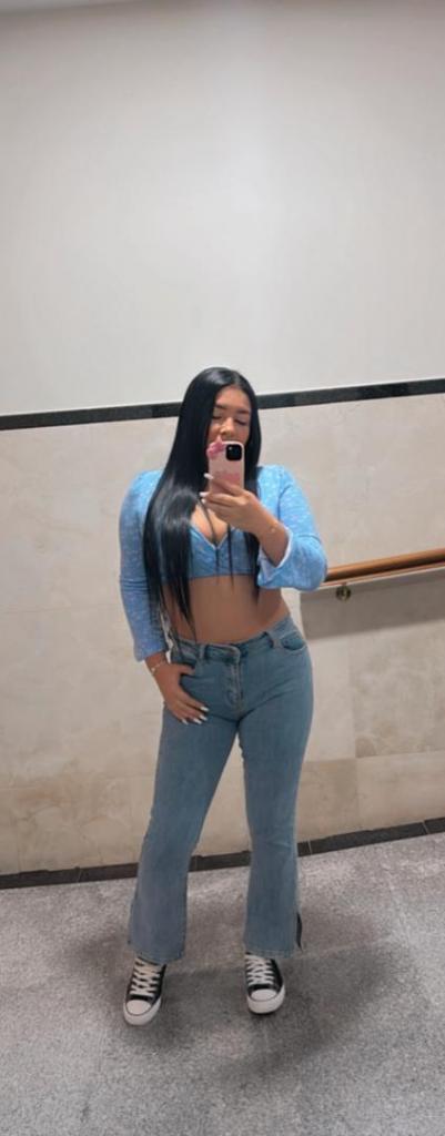 Chica busca chico en Ibiza: 