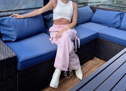 Chica busca chico en Tenerife: 