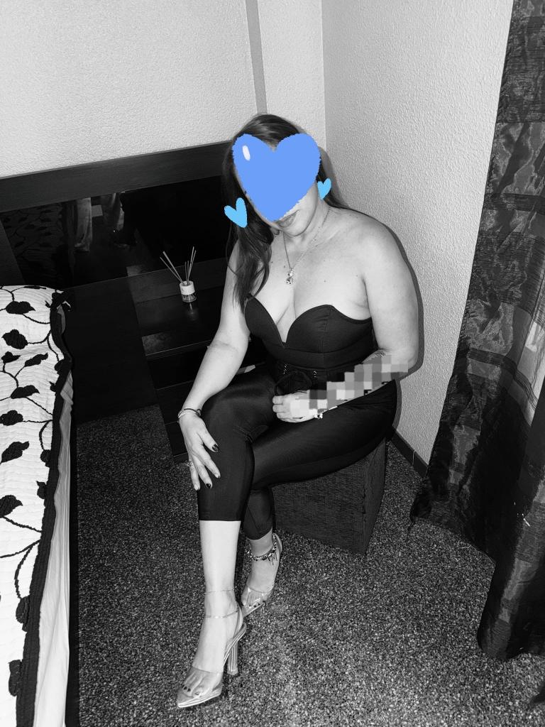611570054: Chica busca chico en Alicante