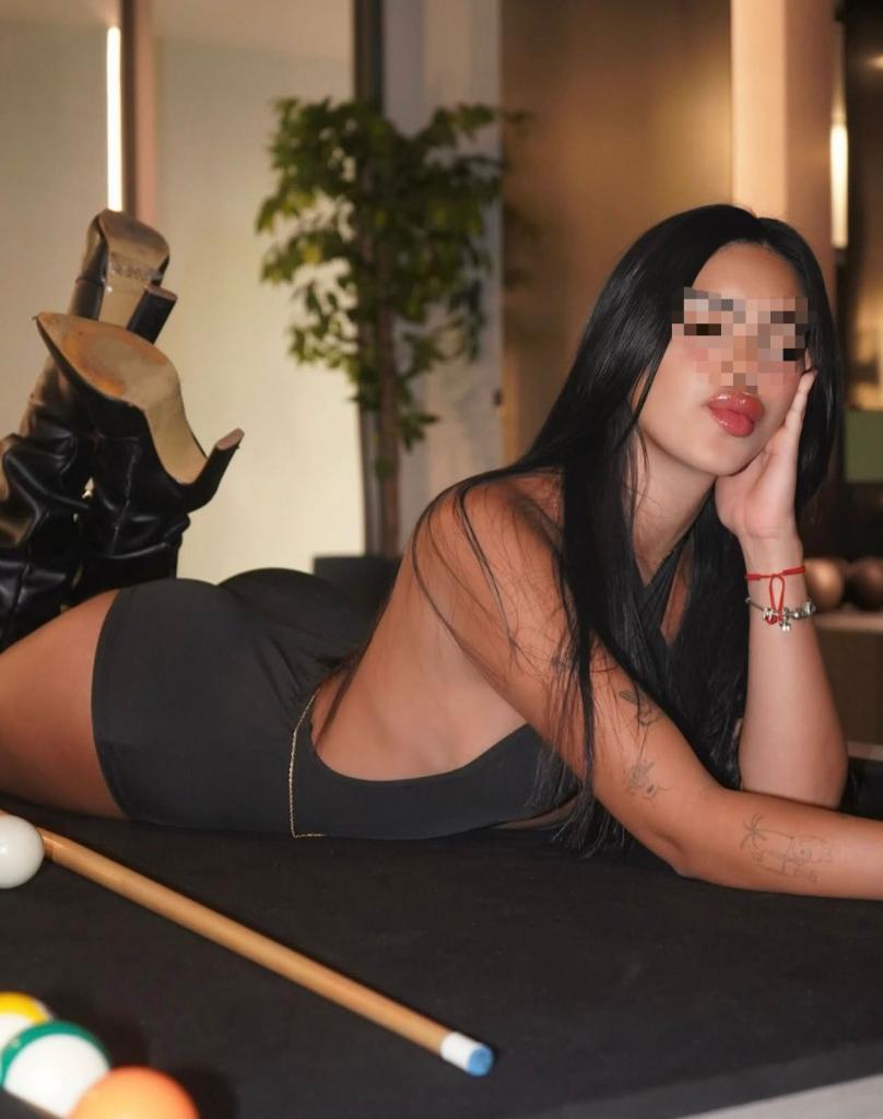 631295679: Chica busca chico en Lérida