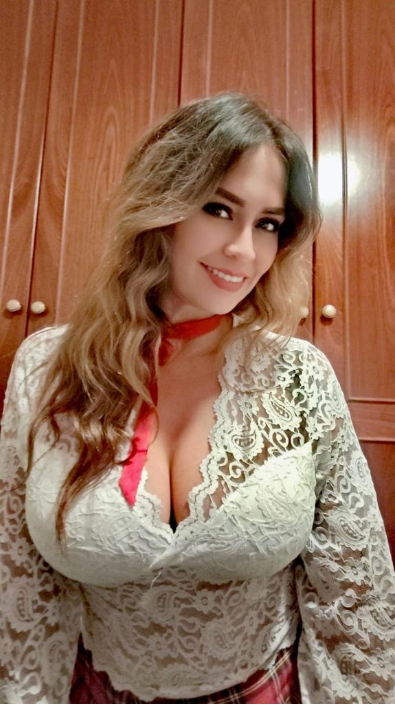 Chica busca chico en Tenerife: 