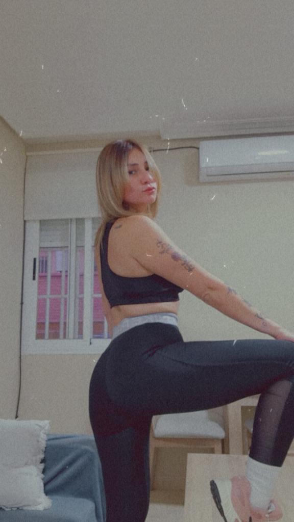 Chica busca chico en Granada: 