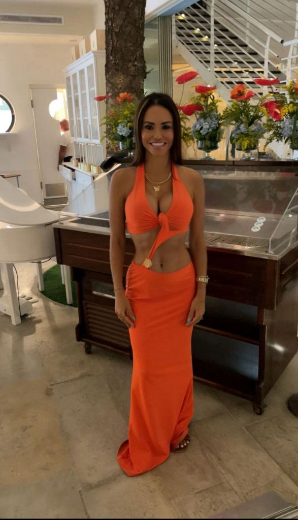 Chica busca chico en Ibiza: 