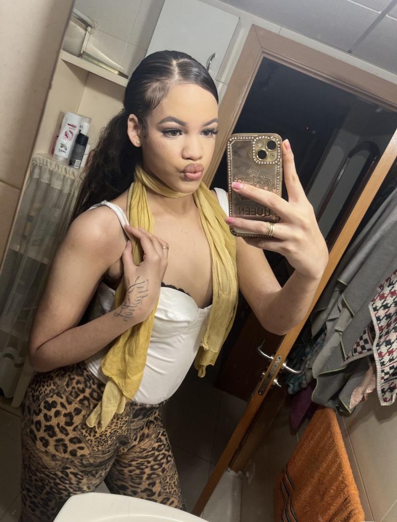 627084278: Travesti en Barcelona