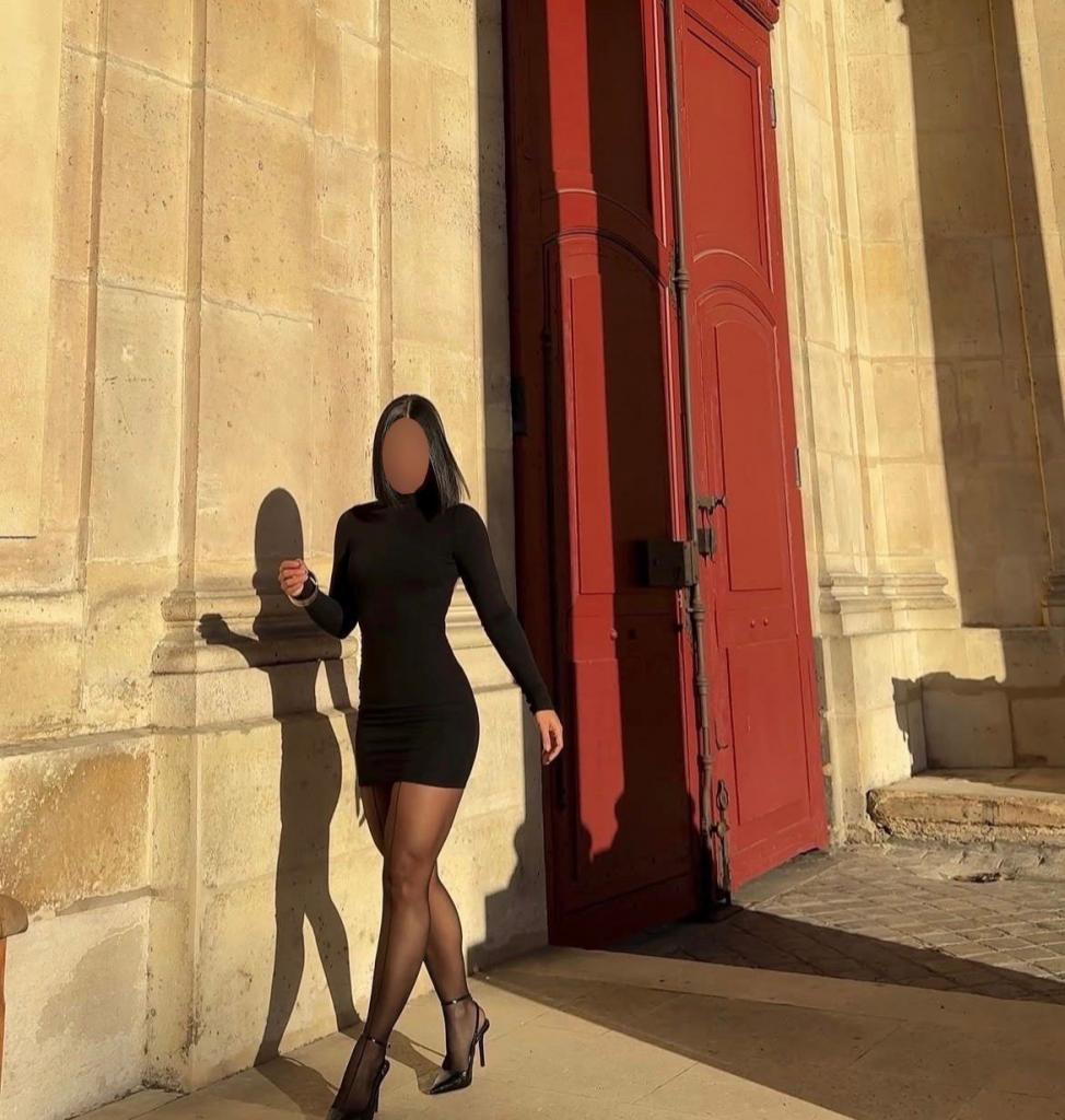 613439199: Chica busca chico en Málaga