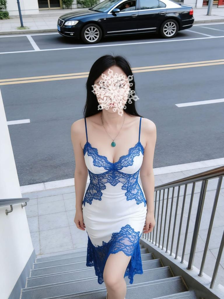 613234298: Chica busca chico en Barcelona