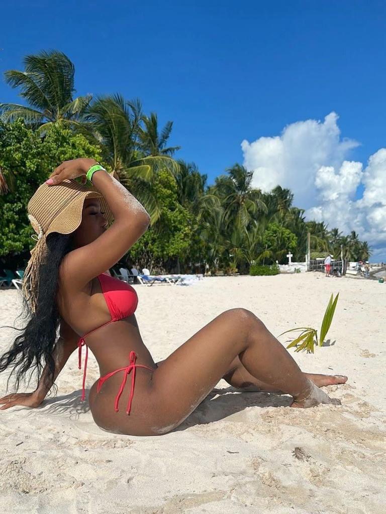 742021393: Chica busca chico en Albacete