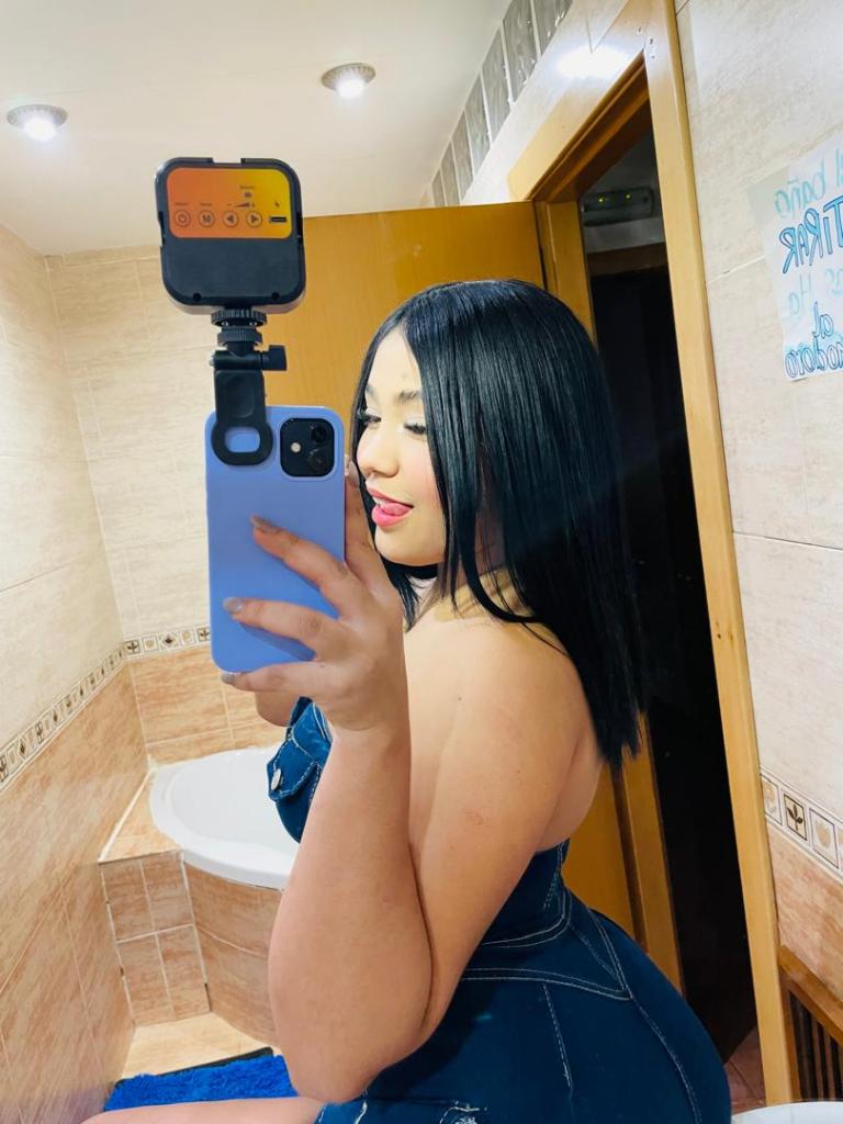 Chica busca chico en Valencia: Chica busca chico