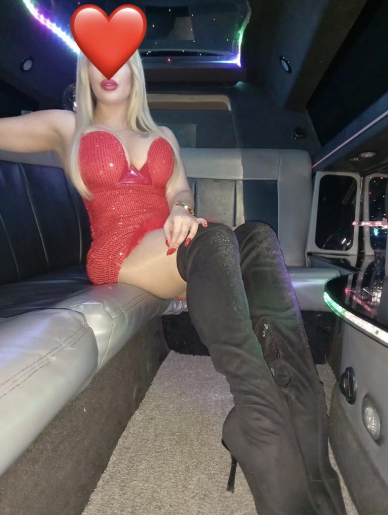 629714380: Chica busca chico en Asturias