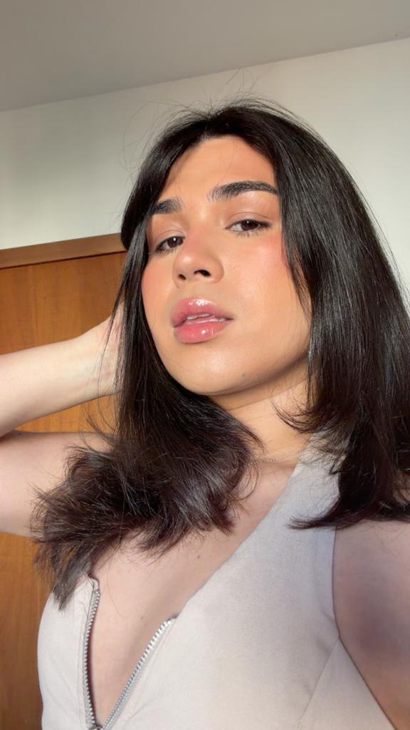 613498016: Transexual en Barcelona