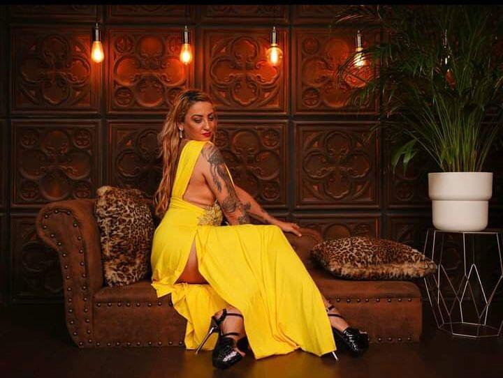 621497511: Chica busca chico en Málaga