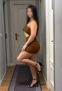 663100467: Chica busca chico en Madrid