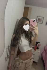 617185854: Chica busca chico en Barcelona